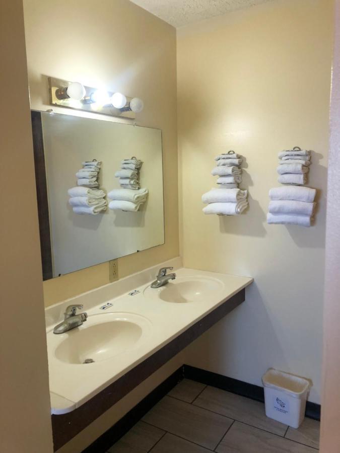 Motel Boutique By Wolf Inn Milan ภายนอก รูปภาพ